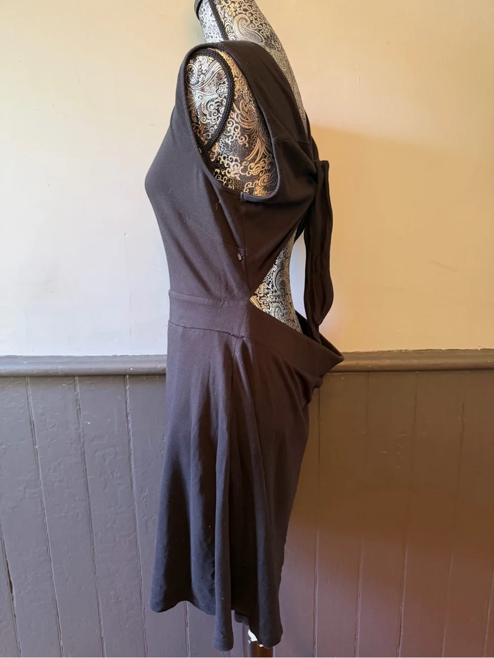 New York & Company Black Sleeveless A-Line Mini Dress with Pockets